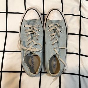Baby blue low top converse